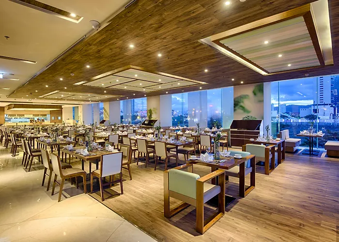 A La Carte Da Nang Beach